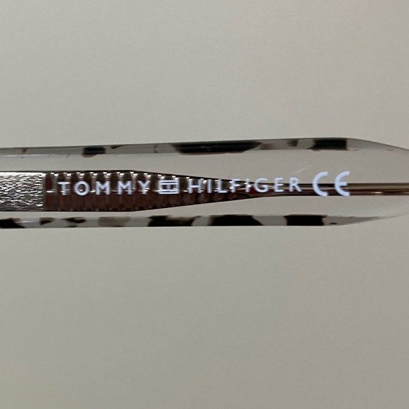 TOMMY HILFIGER TH 1388 👓 EYEGLASSES WITH CASE, MILD PRESCRIPTION - Picture 5 of 10